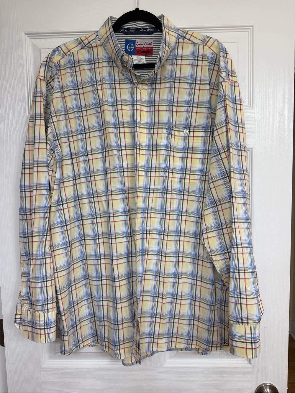 Wrangler Men's Yellow Plaid Button-Down Shirt